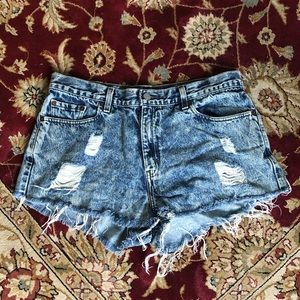 Levi’s Loose Fit Denim Shorts